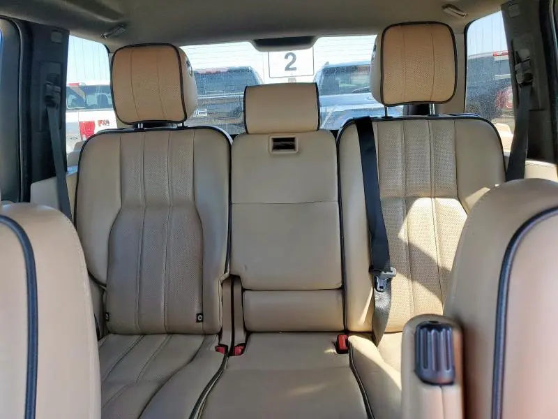 2011 LAND ROVER RANGE ROVER HSE LUXURY  