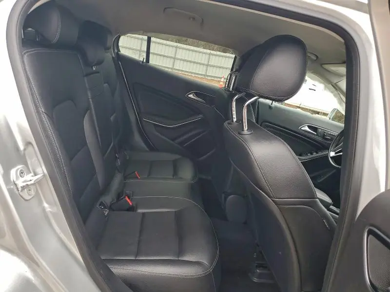 2015 MERCEDES-BENZ GLA 250 4MATIC  