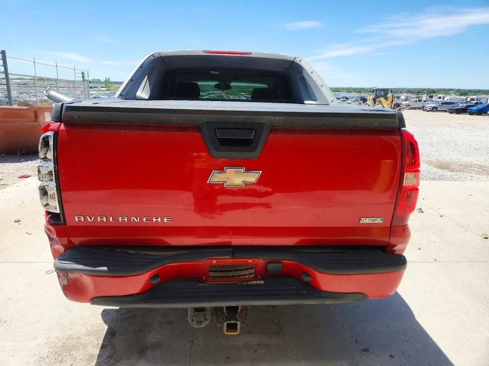 2011 CHEVROLET AVALANCHE LS  