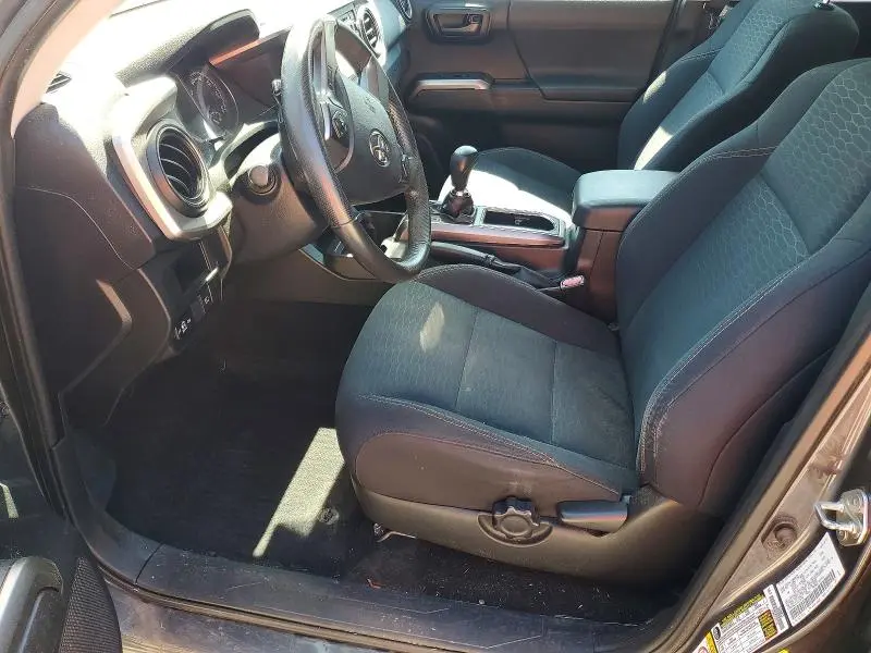 2018 TOYOTA TACOMA SR5  