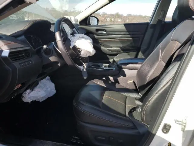 2021 NISSAN ALTIMA SR  