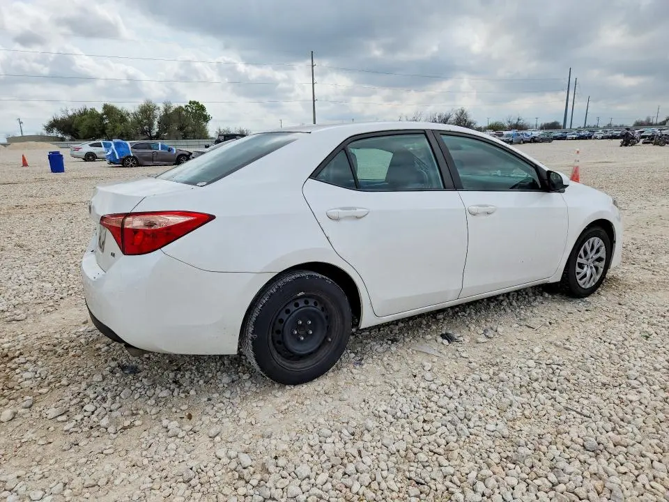 2019 TOYOTA COROLLA LE  