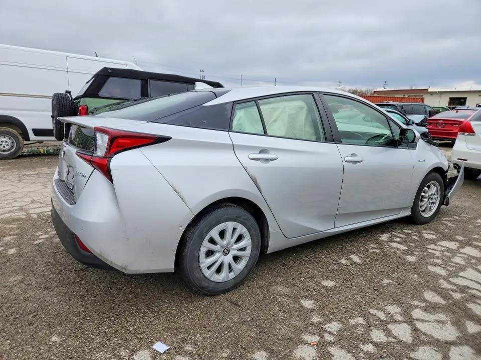 2019 TOYOTA PRIUS LE  