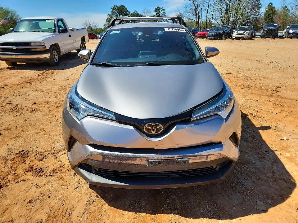 2019 TOYOTA C-HR LE  