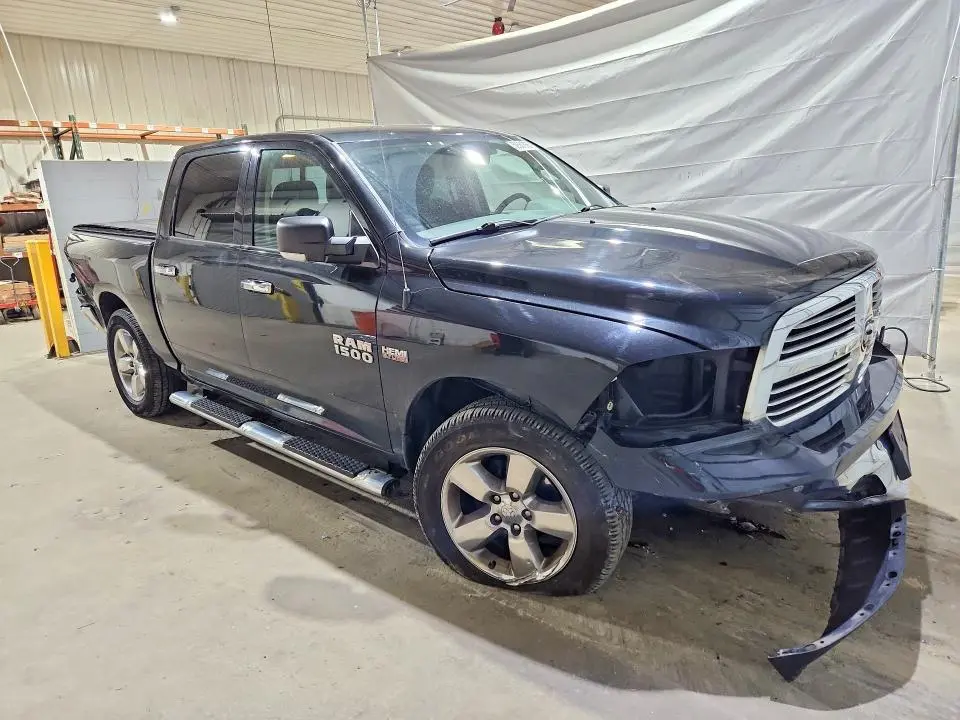 2017 RAM 1500 SLT  