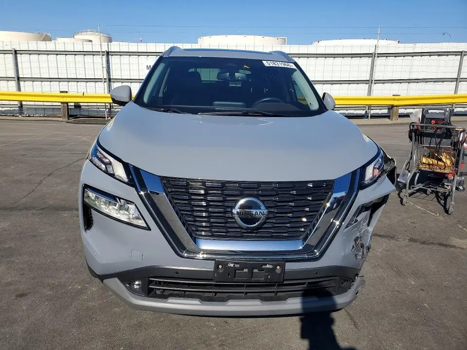 2021 NISSAN ROGUE SL  