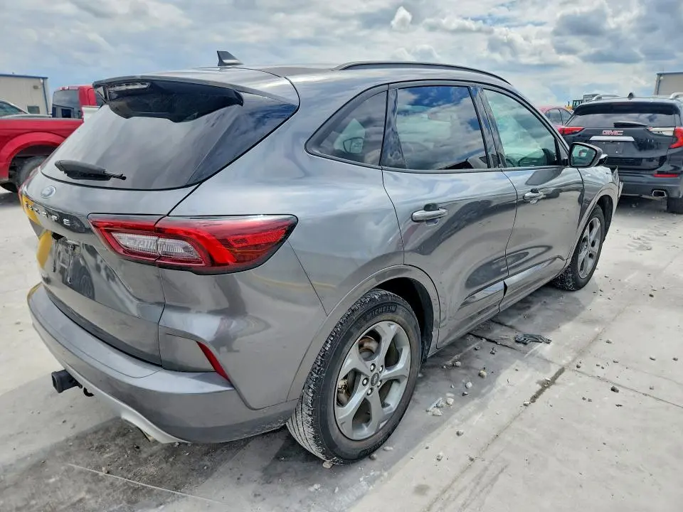 2024 FORD ESCAPE ST LINE  