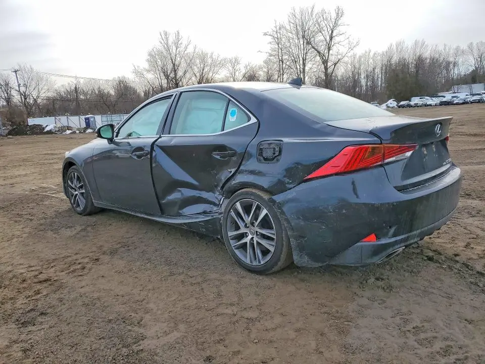 2018 LEXUS IS 300 BASE  
