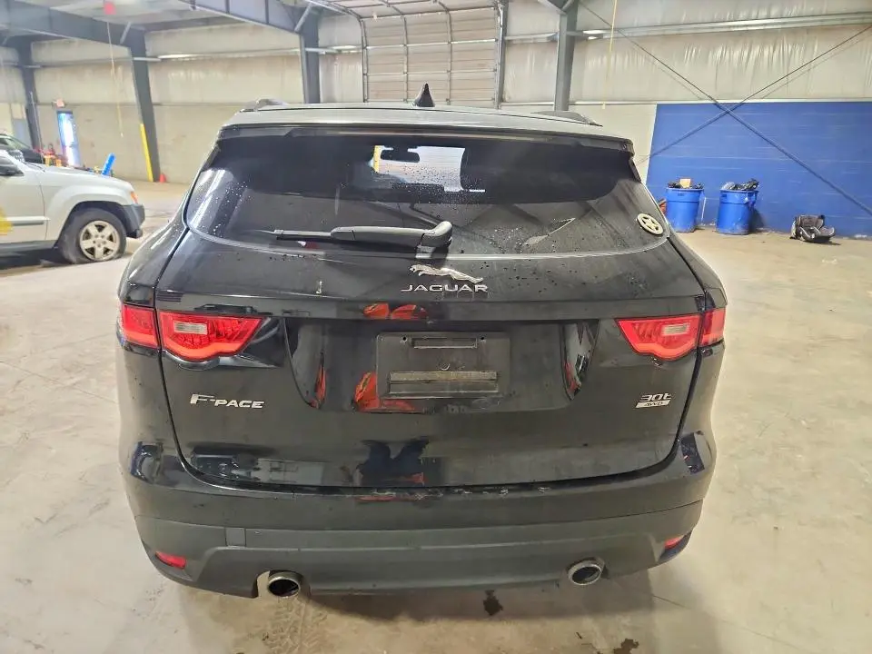 2018 JAGUAR F-PACE PREMIUM  