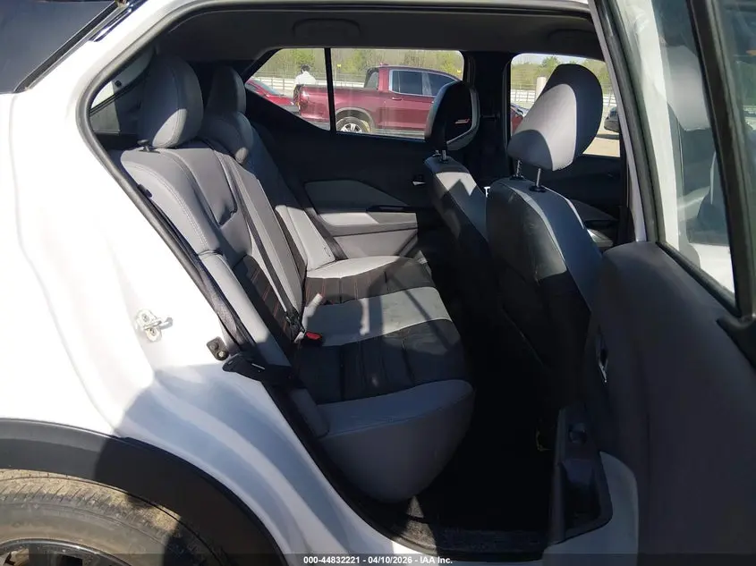 2021 NISSAN KICKS SR XTRONIC CVT
