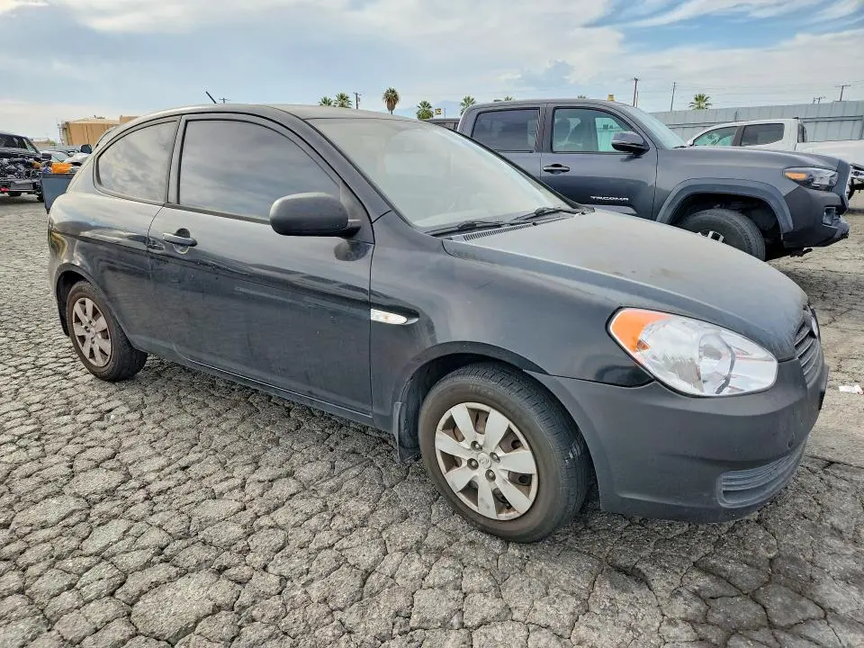 2011 HYUNDAI ACCENT GL  