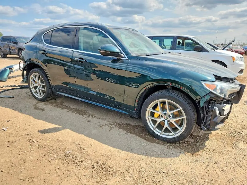 2021 ALFA ROMEO STELVIO TI  