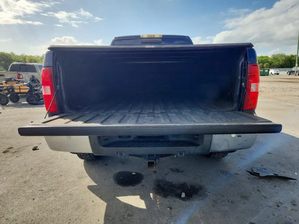 2011 CHEVROLET SILVERADO K1500 LTZ  