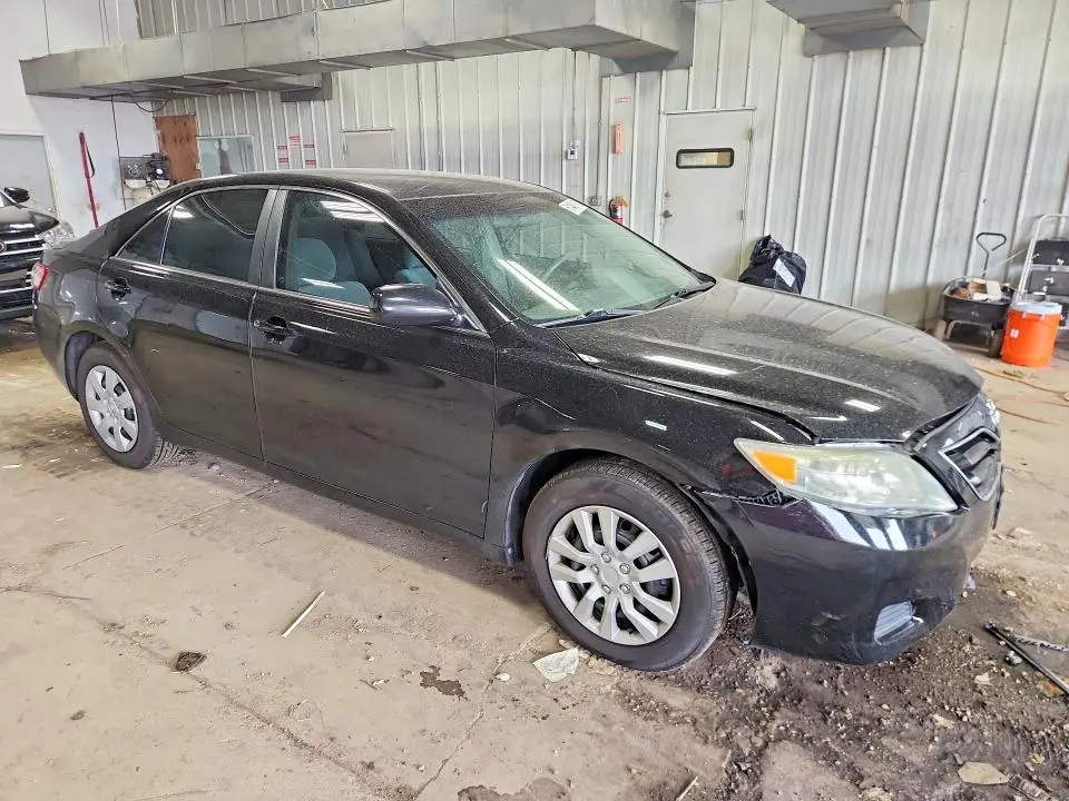 2010 TOYOTA CAMRY LE  