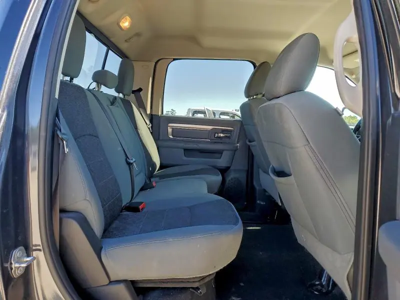 2020 RAM 1500 CLASSIC SLT  