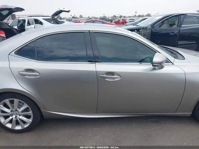 2016 LEXUS IS 200T  