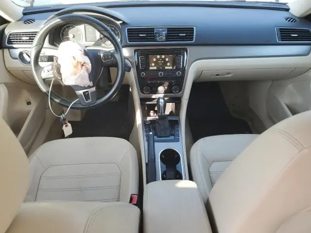 2015 VOLKSWAGEN PASSAT SE  