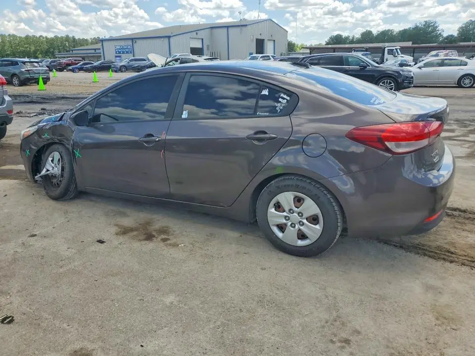 2017 KIA FORTE LX  