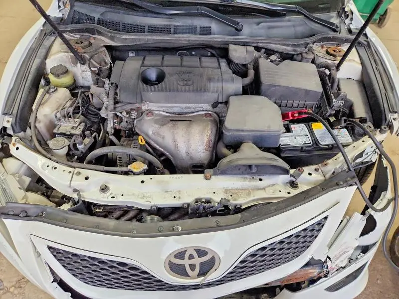 2011 TOYOTA CAMRY SE  
