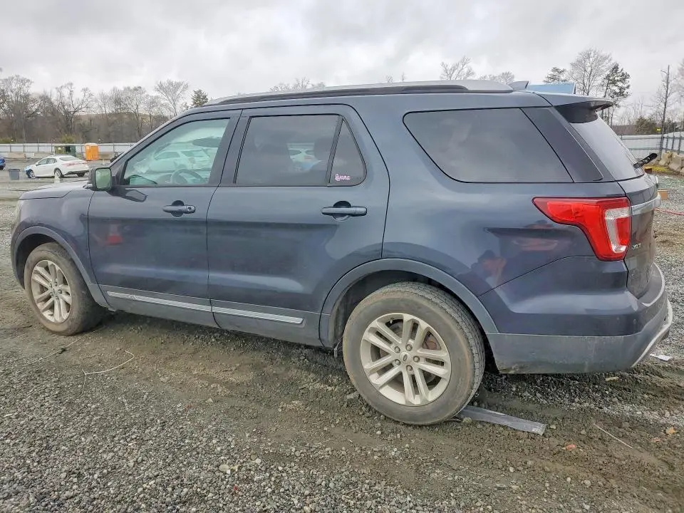 2017 FORD EXPLORER XLT  