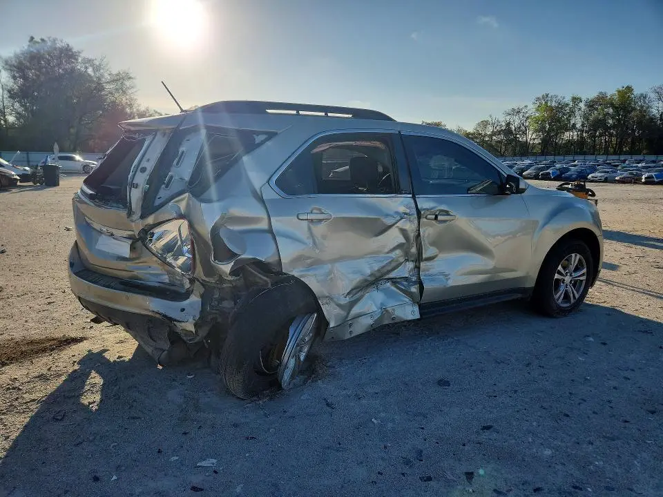 2015 CHEVROLET EQUINOX LT  