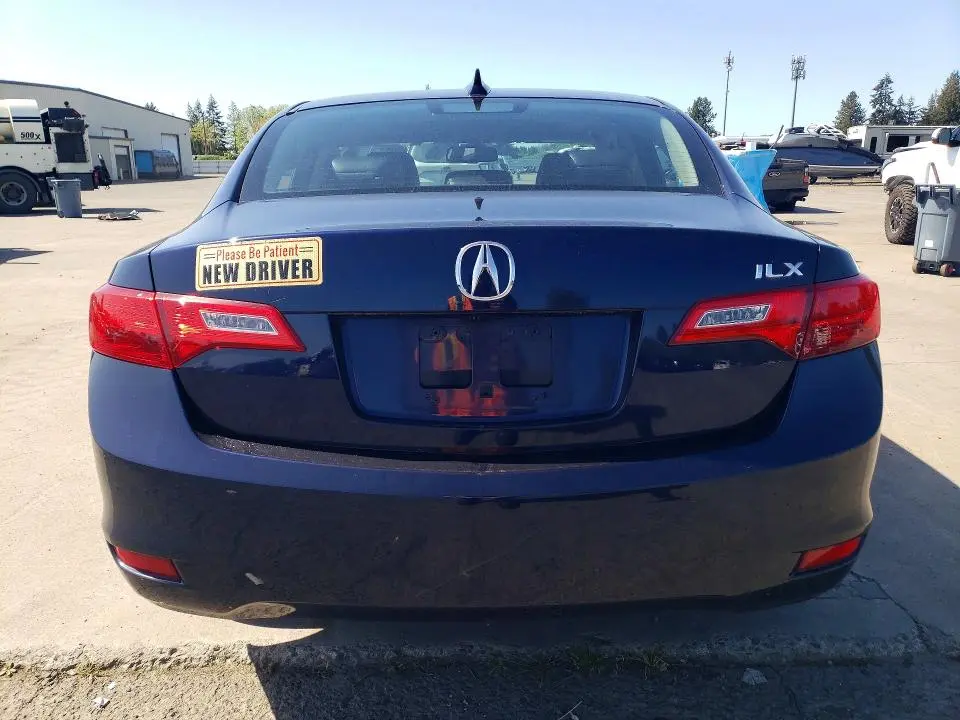 2013 ACURA ILX 20 PREMIUM  