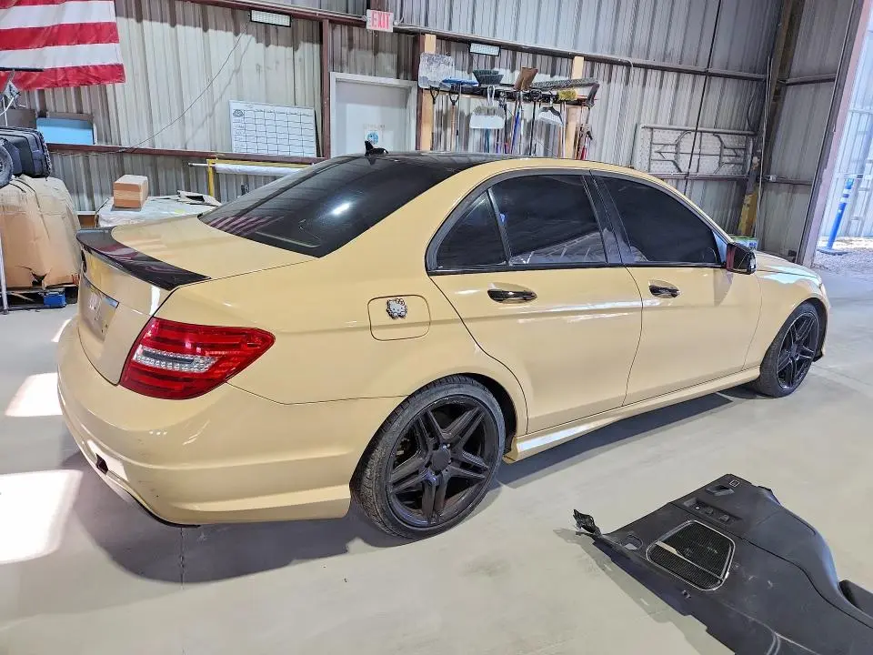 2013 MERCEDES-BENZ C 250  