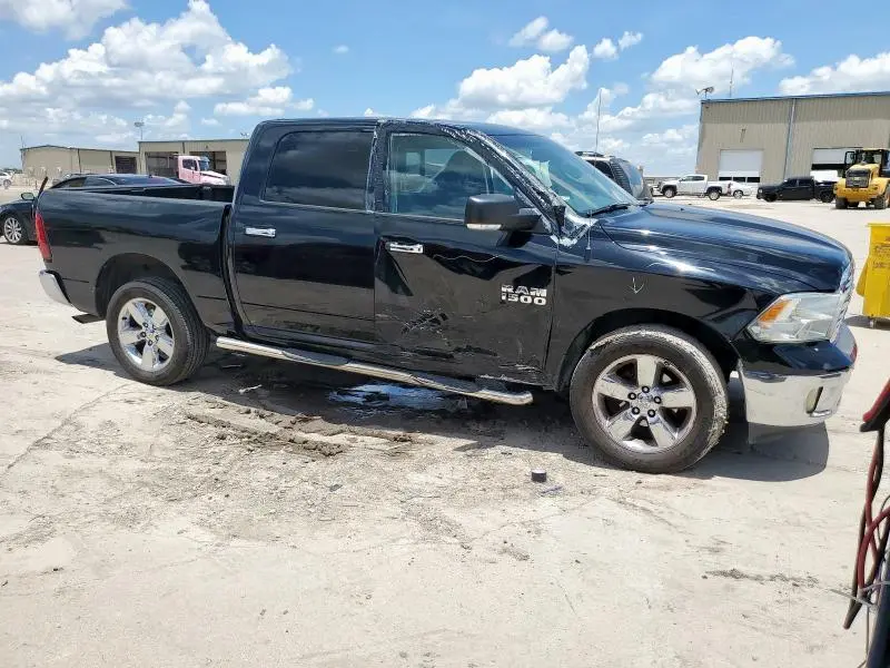 2014 RAM 1500 SLT  
