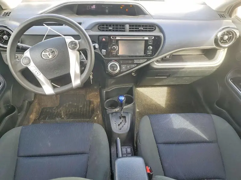 2016 TOYOTA PRIUS C TWO  