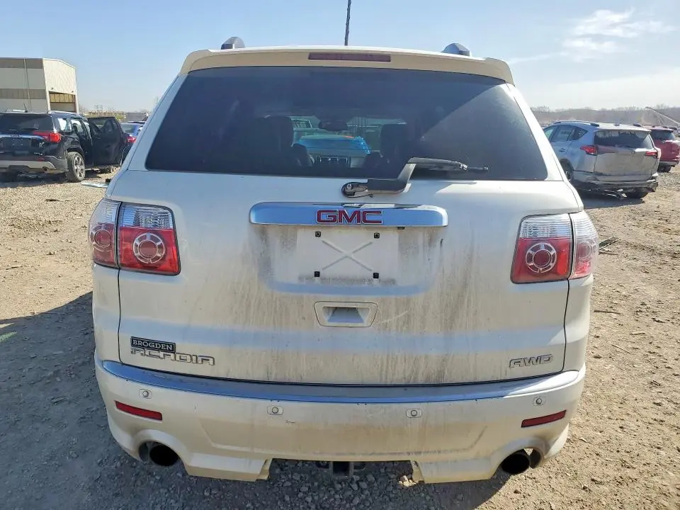 2012 GMC ACADIA DENALI  