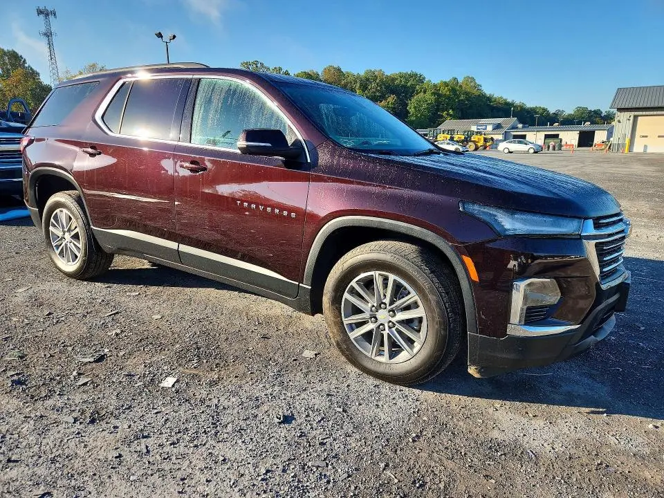 2023 CHEVROLET TRAVERSE LT  