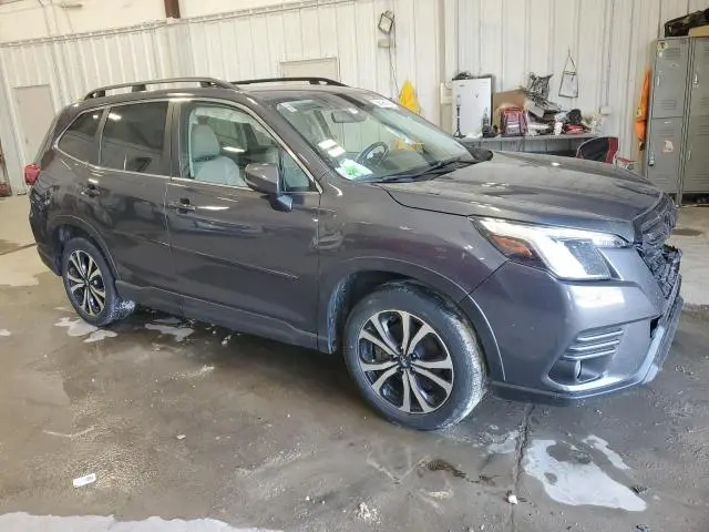 2022 SUBARU FORESTER LIMITED  