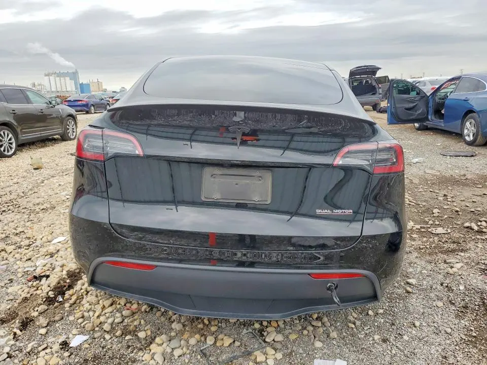 2024 TESLA MODEL Y   