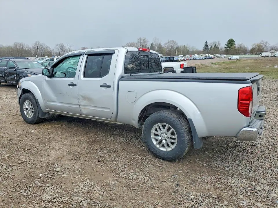 2015 NISSAN FRONTIER SV  