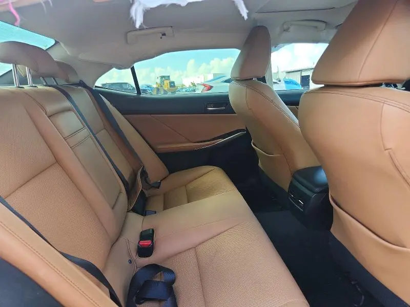 2017 LEXUS IS 200T  