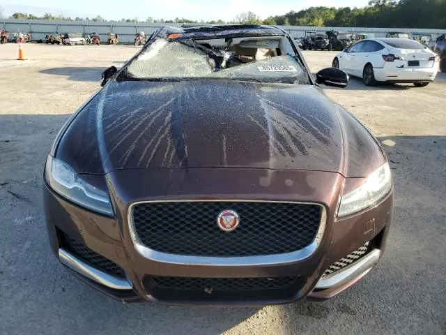 2017 JAGUAR XF PRESTIGE  