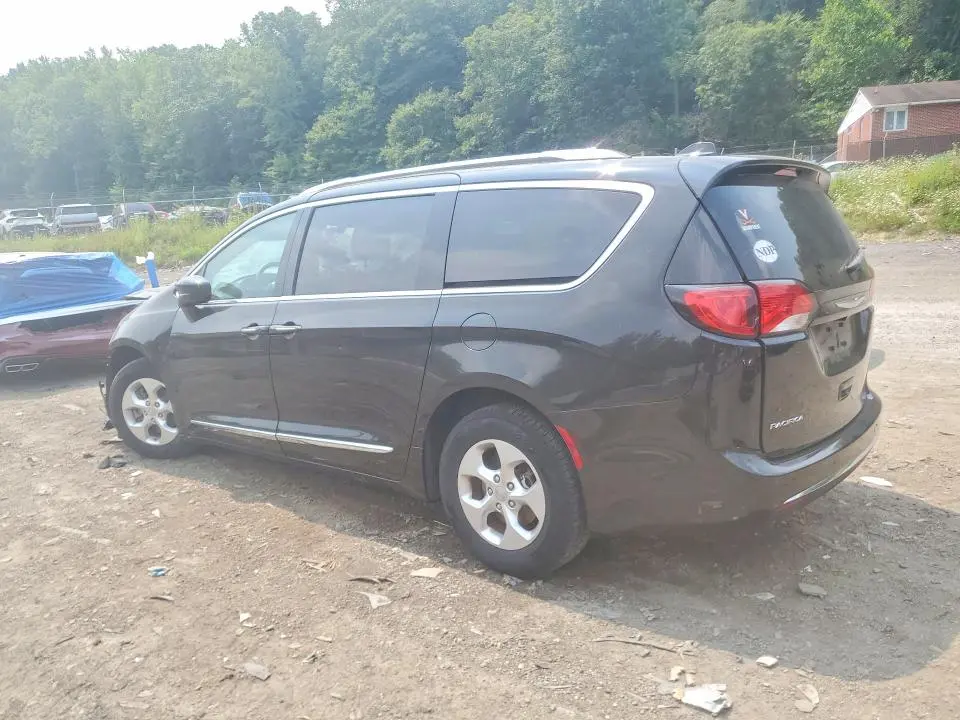2017 CHRYSLER PACIFICA TOURING L PLUS  
