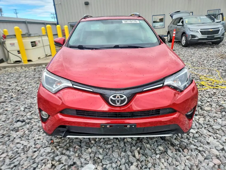 2016 TOYOTA RAV4 XLE  
