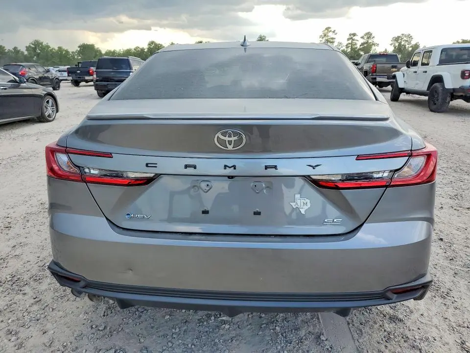 2026 TOYOTA CAMRY SE  