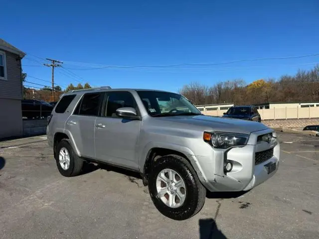 2014 TOYOTA 4RUNNER SR5  
