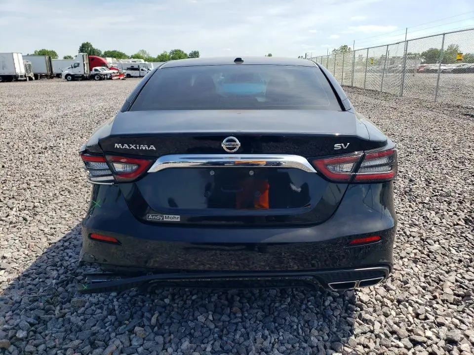 2021 NISSAN MAXIMA SV  