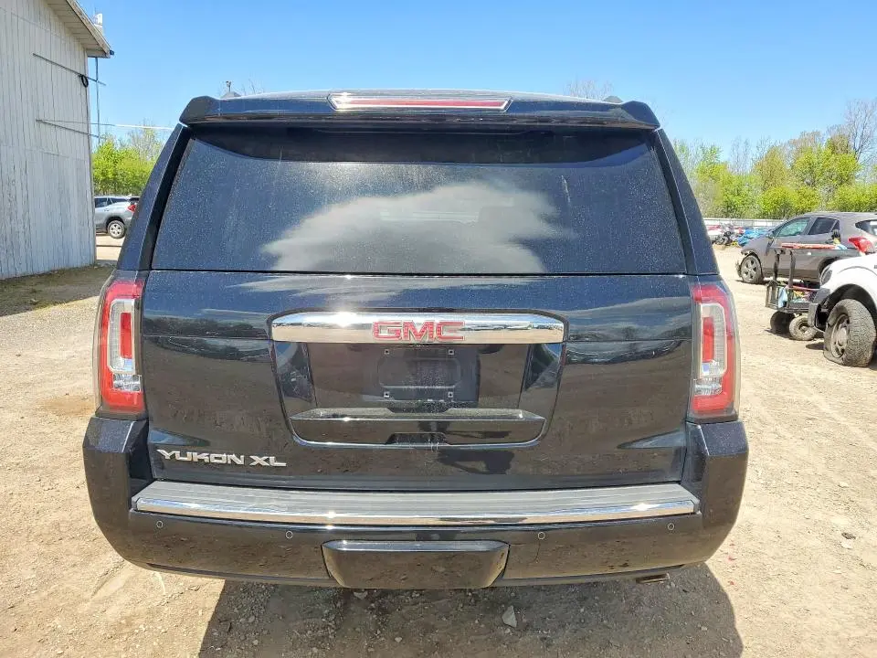 2015 GMC YUKON   
