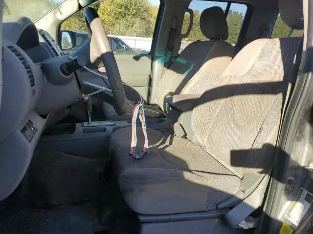 2017 NISSAN FRONTIER S  