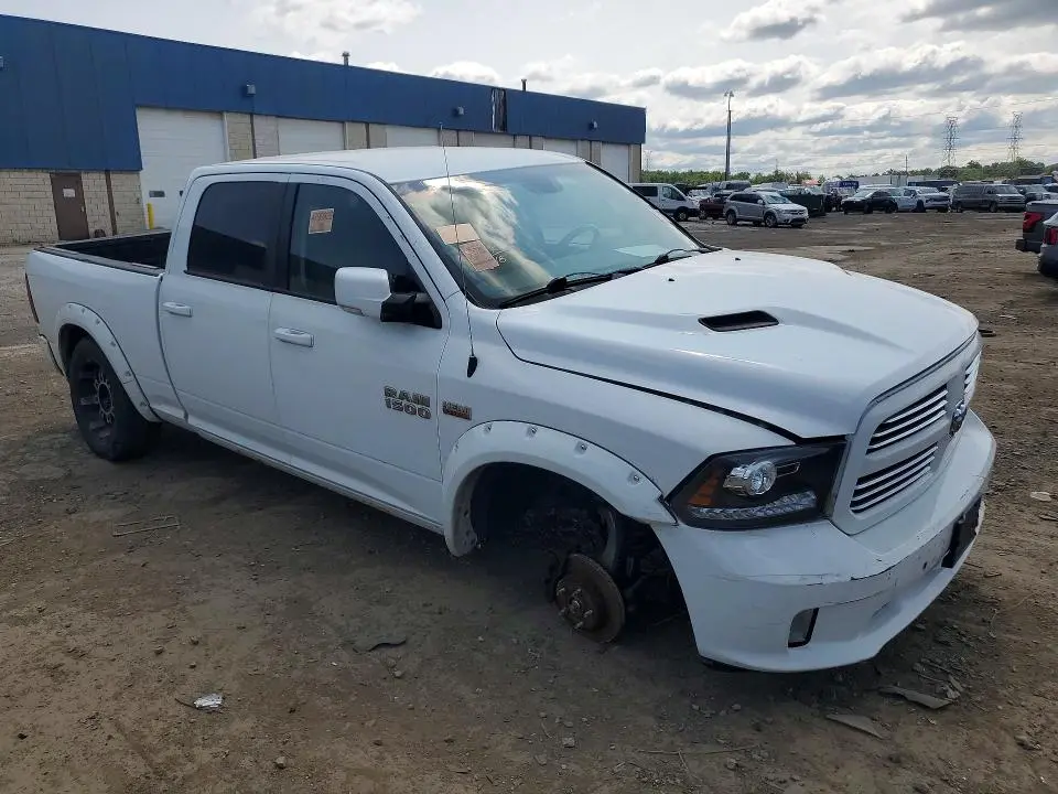 2015 RAM 1500 SPORT  