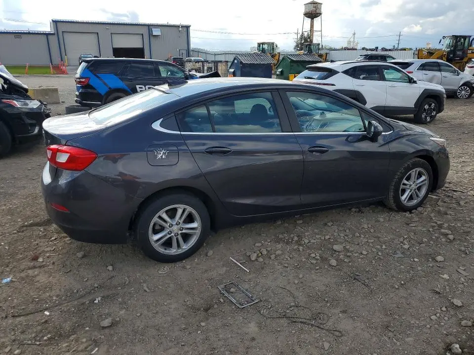 2017 CHEVROLET CRUZE LT  