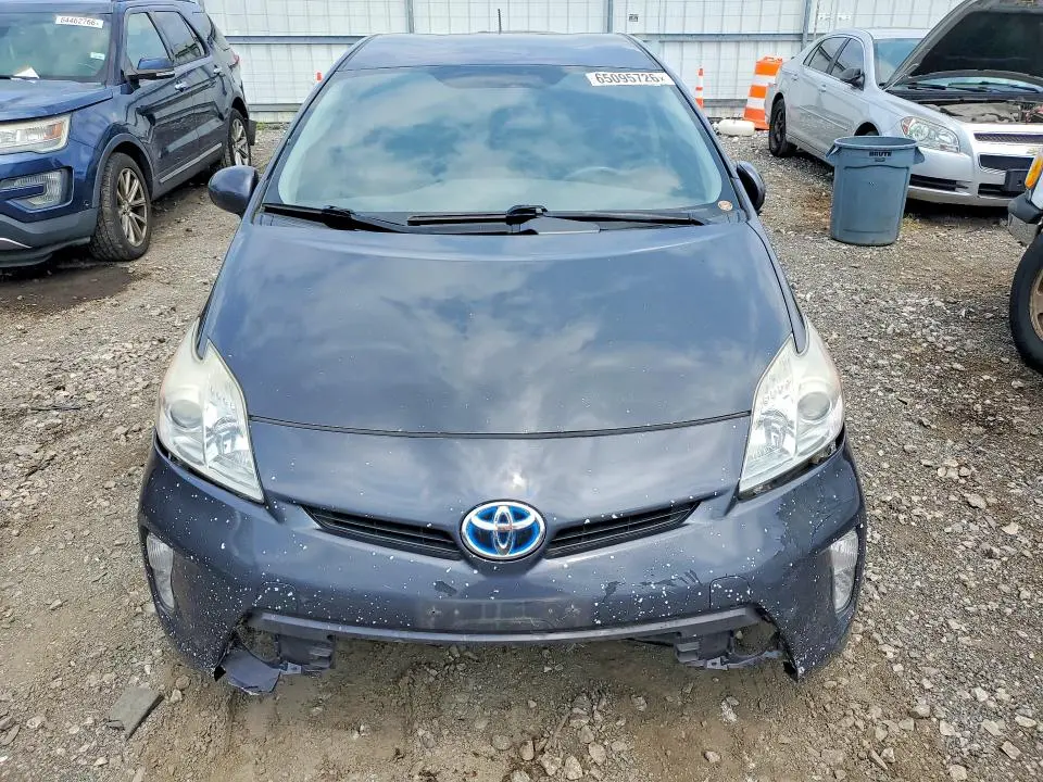 2015 TOYOTA PRIUS TWO  