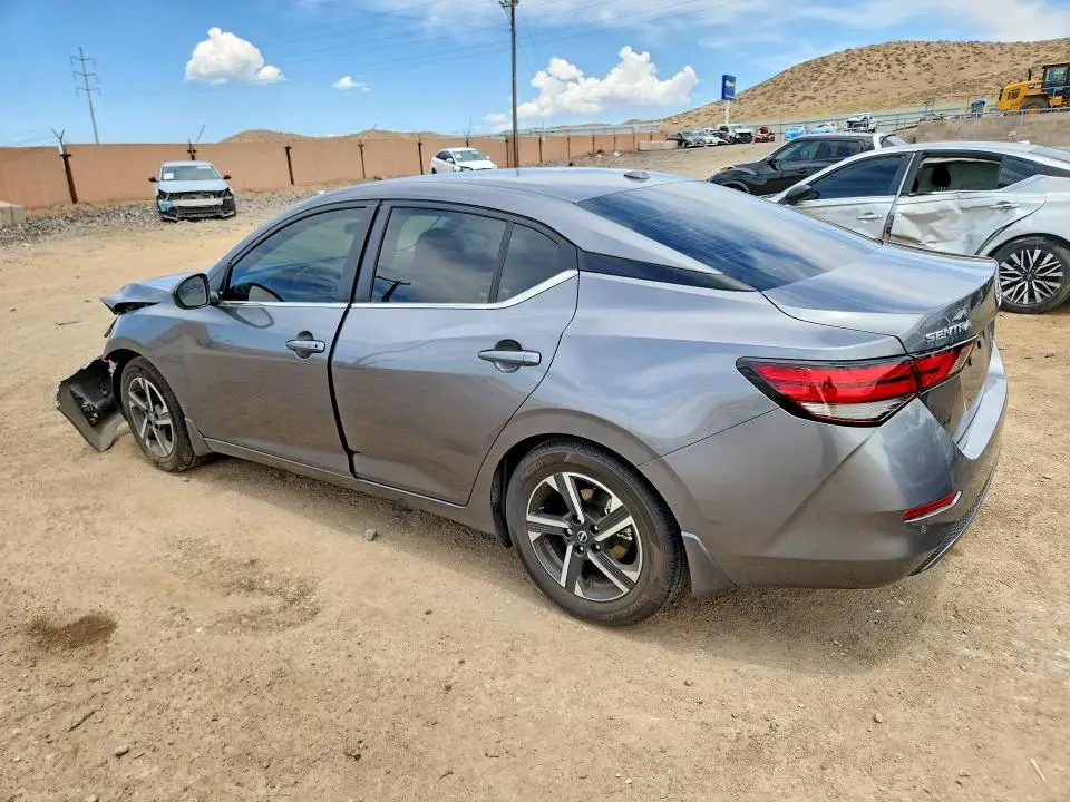 2025 NISSAN SENTRA SV  