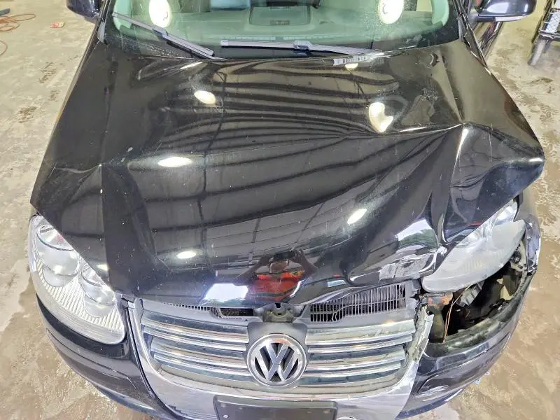 2010 VOLKSWAGEN JETTA LIMITED  