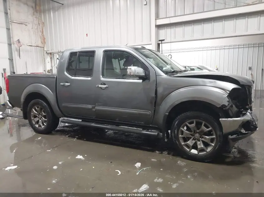 2019 NISSAN FRONTIER SL