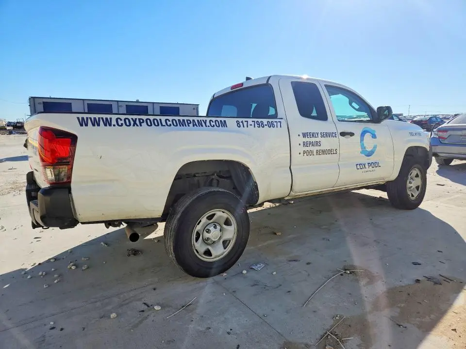 2022 TOYOTA TACOMA SR  